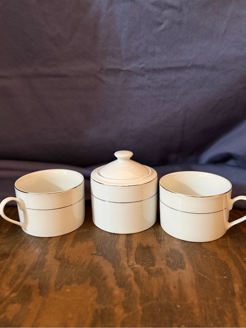 Oneida Splendid Platinum 2 Coffee Cups & Covered Sugar Bowl Casual Settings